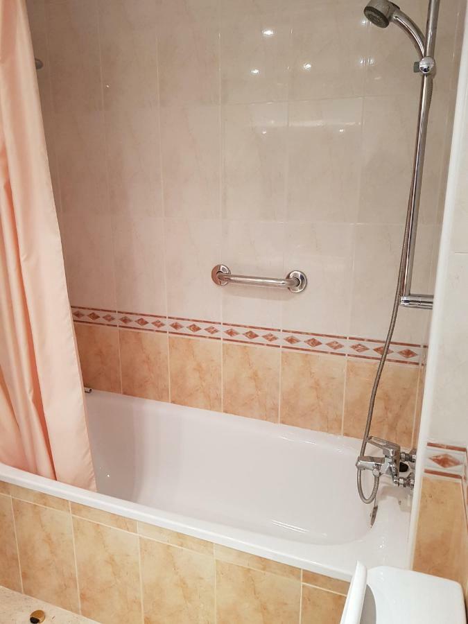 El Pescador Park Cozy Apartment كامبريلس المظهر الخارجي الصورة